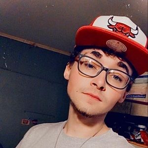 Meet your Posher, Chad